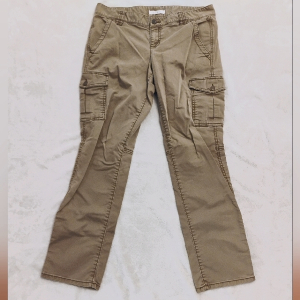 LOFT Khaki Straight Leg Cargo Pants - Size 10